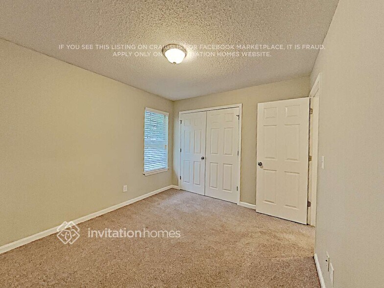 Building Photo - 2323 Wavetree Ln NW
