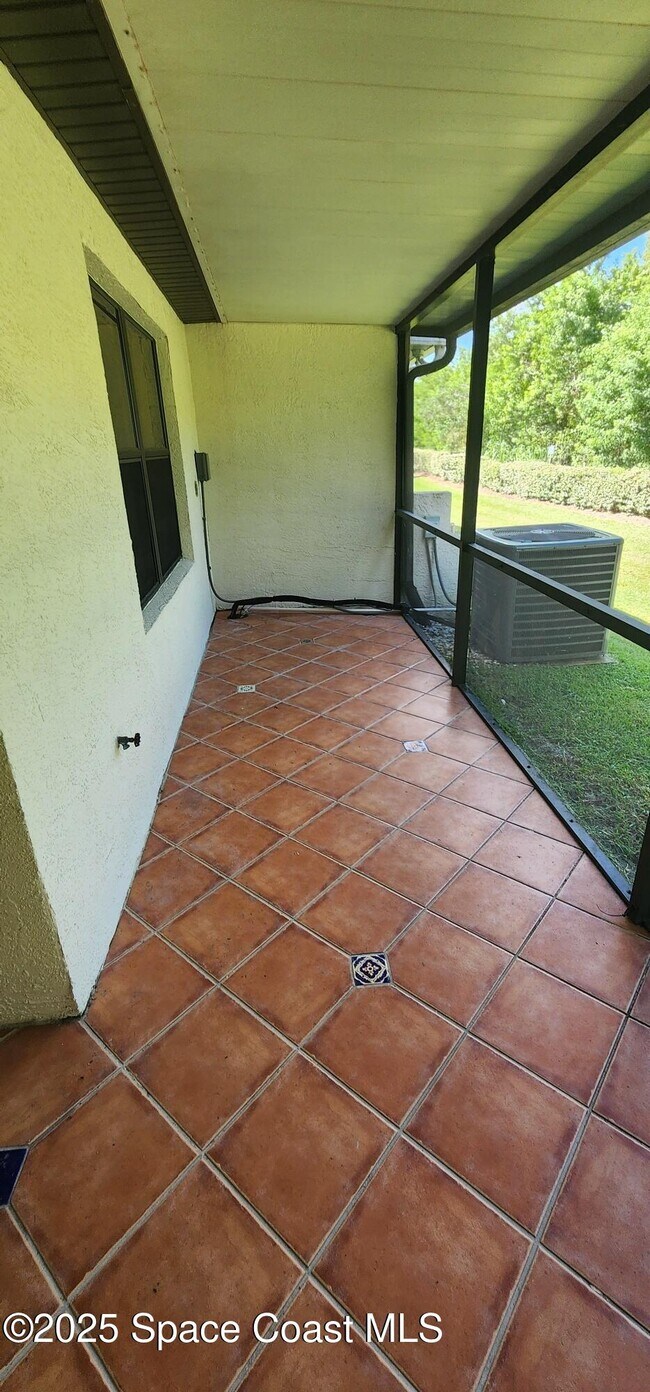 Building Photo - 2577 Sykes Creek Dr
