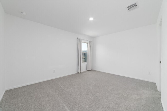 Building Photo - 17935 Becker Lndg Dr