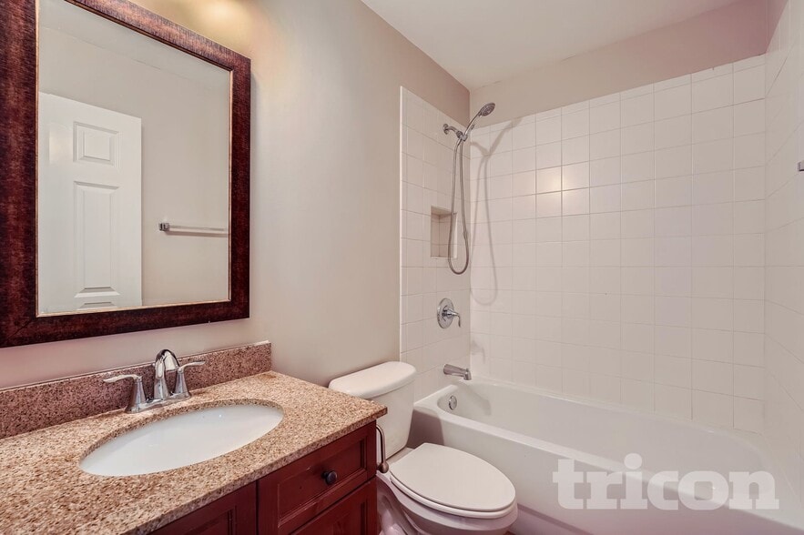 Building Photo - 6660 Granite Gate Pass