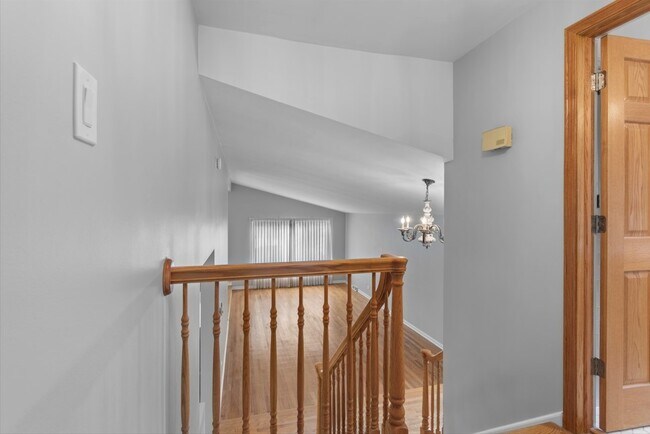 Building Photo - 608 Lavergne Ave