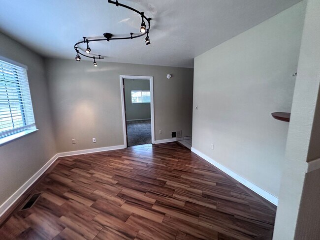 Building Photo - 576 Citadel Rd