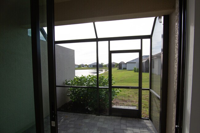 Building Photo - 5512 Sapphire Stone Cv