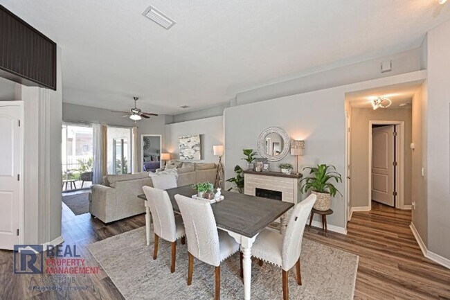 Building Photo - Impeccably Maintained Home in Summerfield Village - Lakewood Ranch!