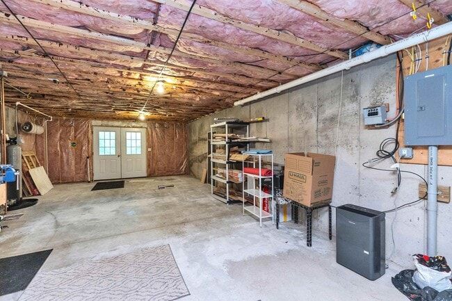 Building Photo - 177 Stowell Rd
