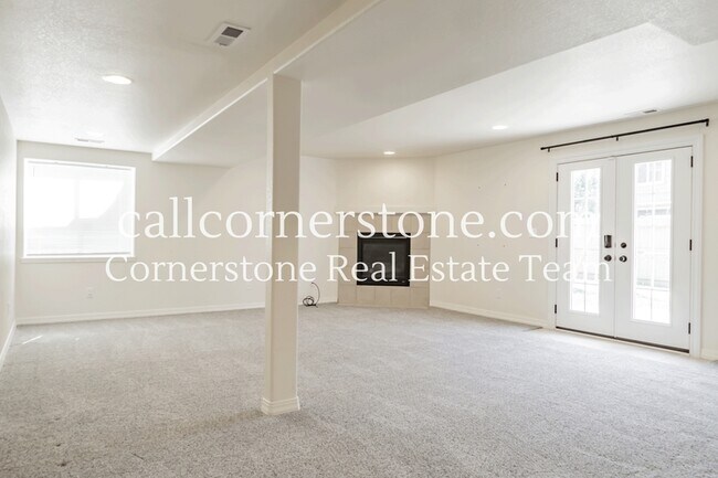 Building Photo - 4735 Malcom Ct