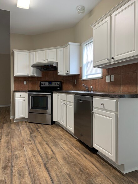 Kitchen - 1161 Misty Isle Drive