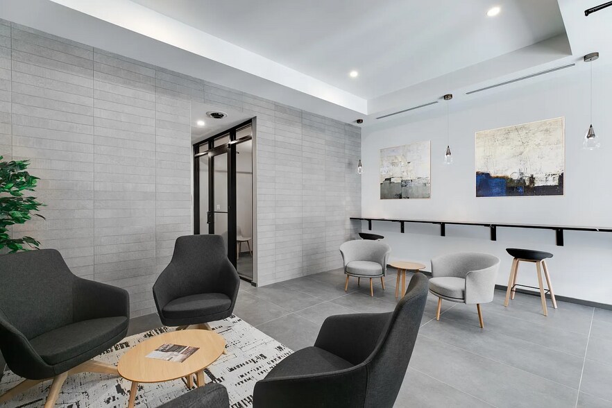 Building Photo - 860 N 3rd St