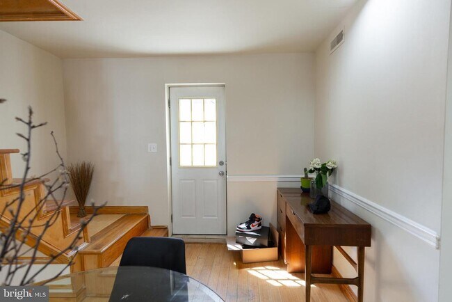 Building Photo - 808 Gaul St