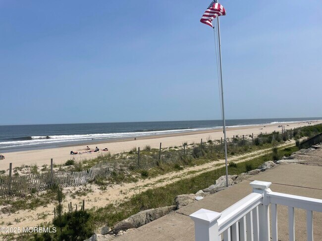 Building Photo - 1201 Ocean Ave