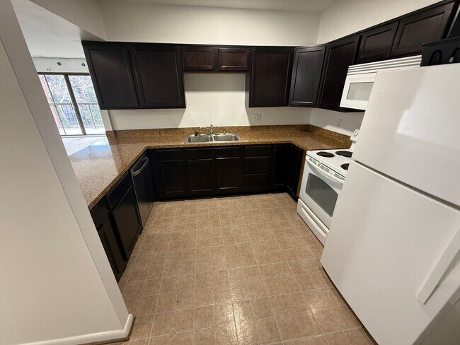 Building Photo - 6711 Park Heights Ave