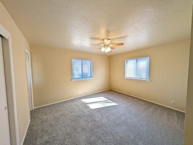 Building Photo - 3209 S 88th E Ave