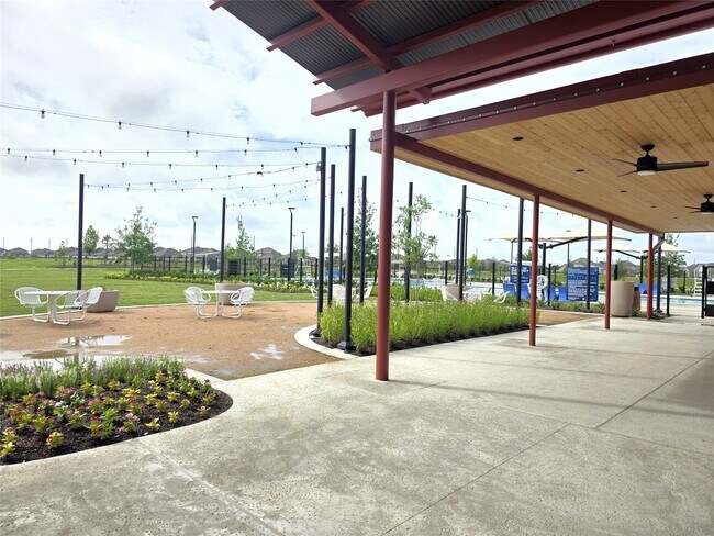 Building Photo - 26818 Zebra Grass Dr