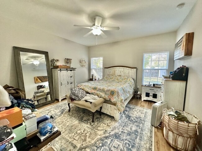 Building Photo - 349 Fir Ave