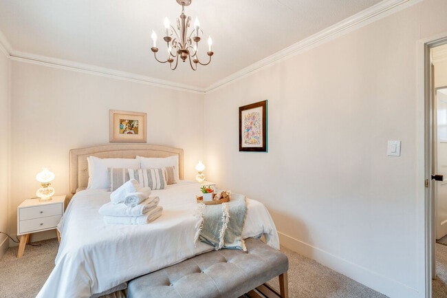 Building Photo - 4459 Brygger Dr W