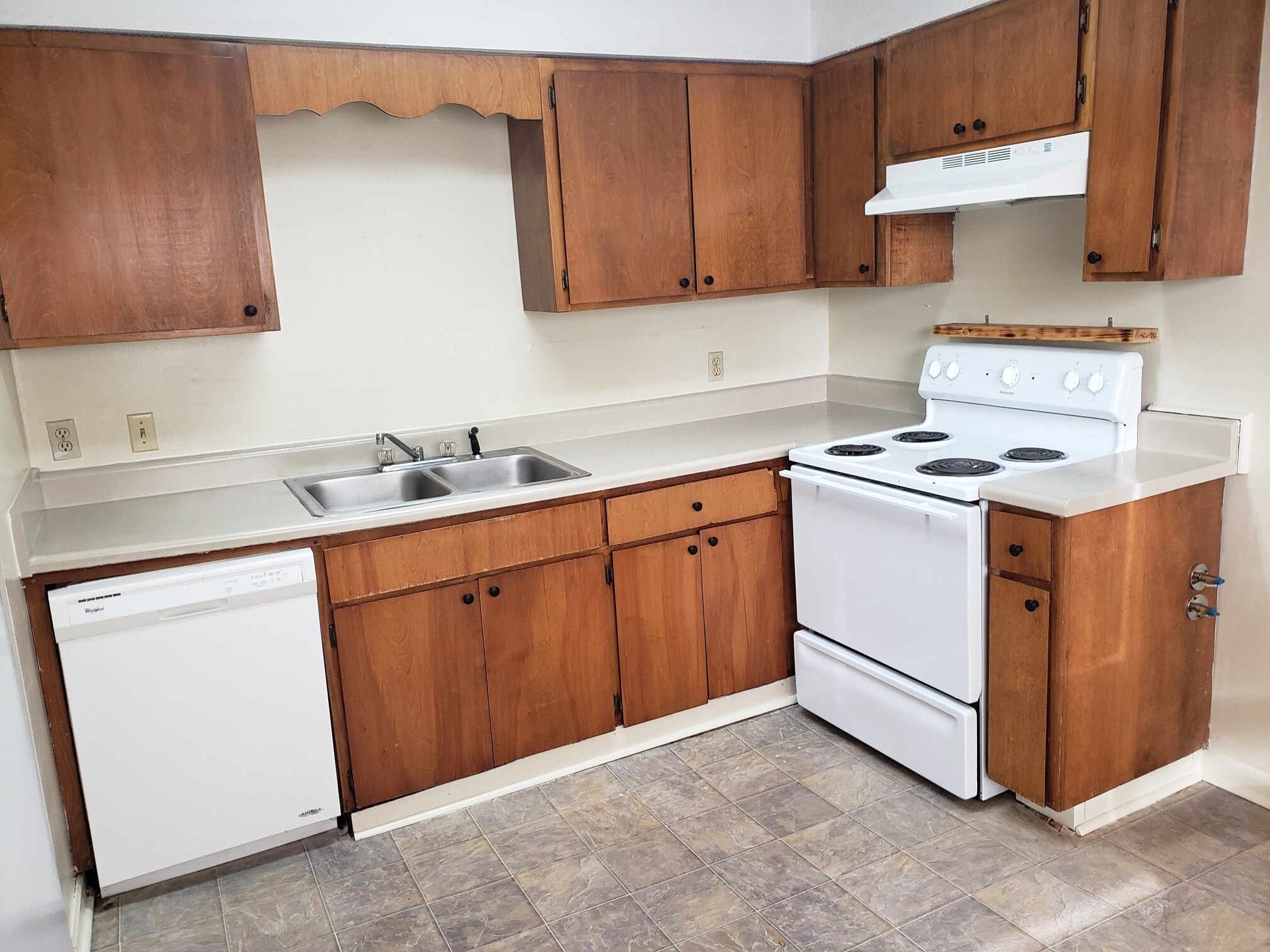 Kitchen - 46 5th Ave