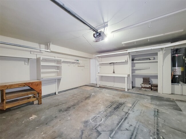 Building Photo - 10130 Berry Limb Dr