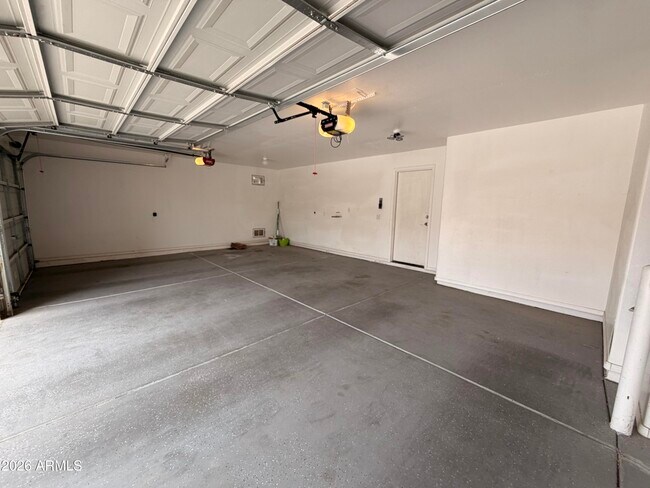 Building Photo - 13313 W Palo Verde Dr