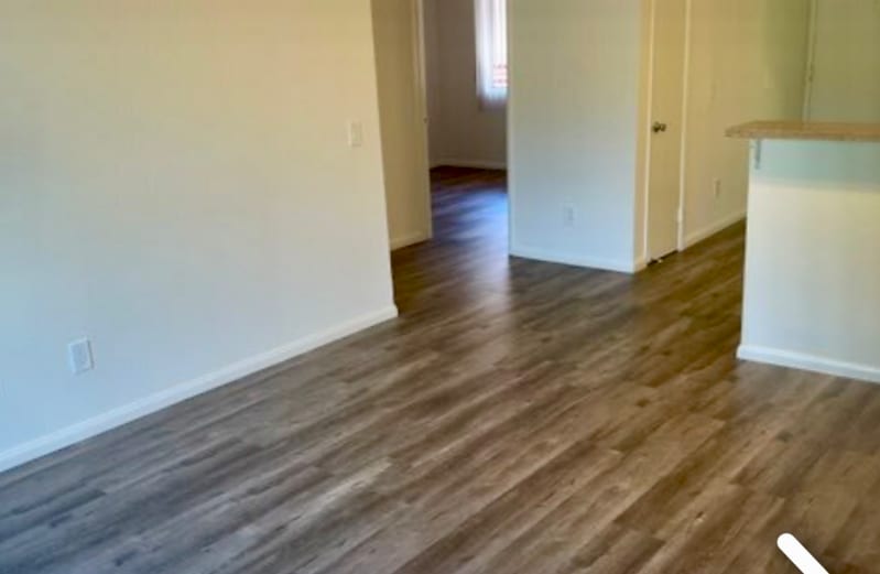 Building Photo - 3838 Vinton Ave