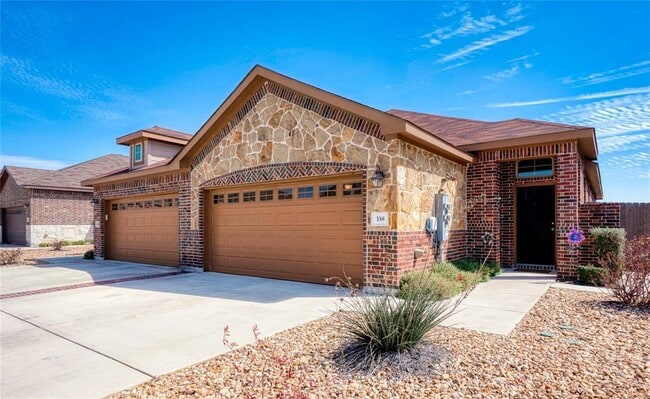 Building Photo - 334 Creekside Curve