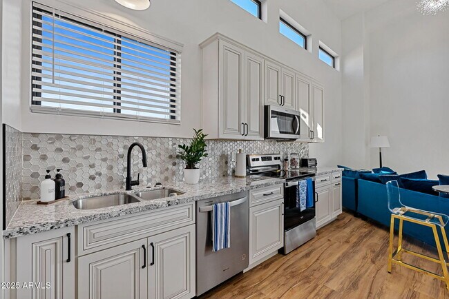 Building Photo - 14537 E Windstone Trail