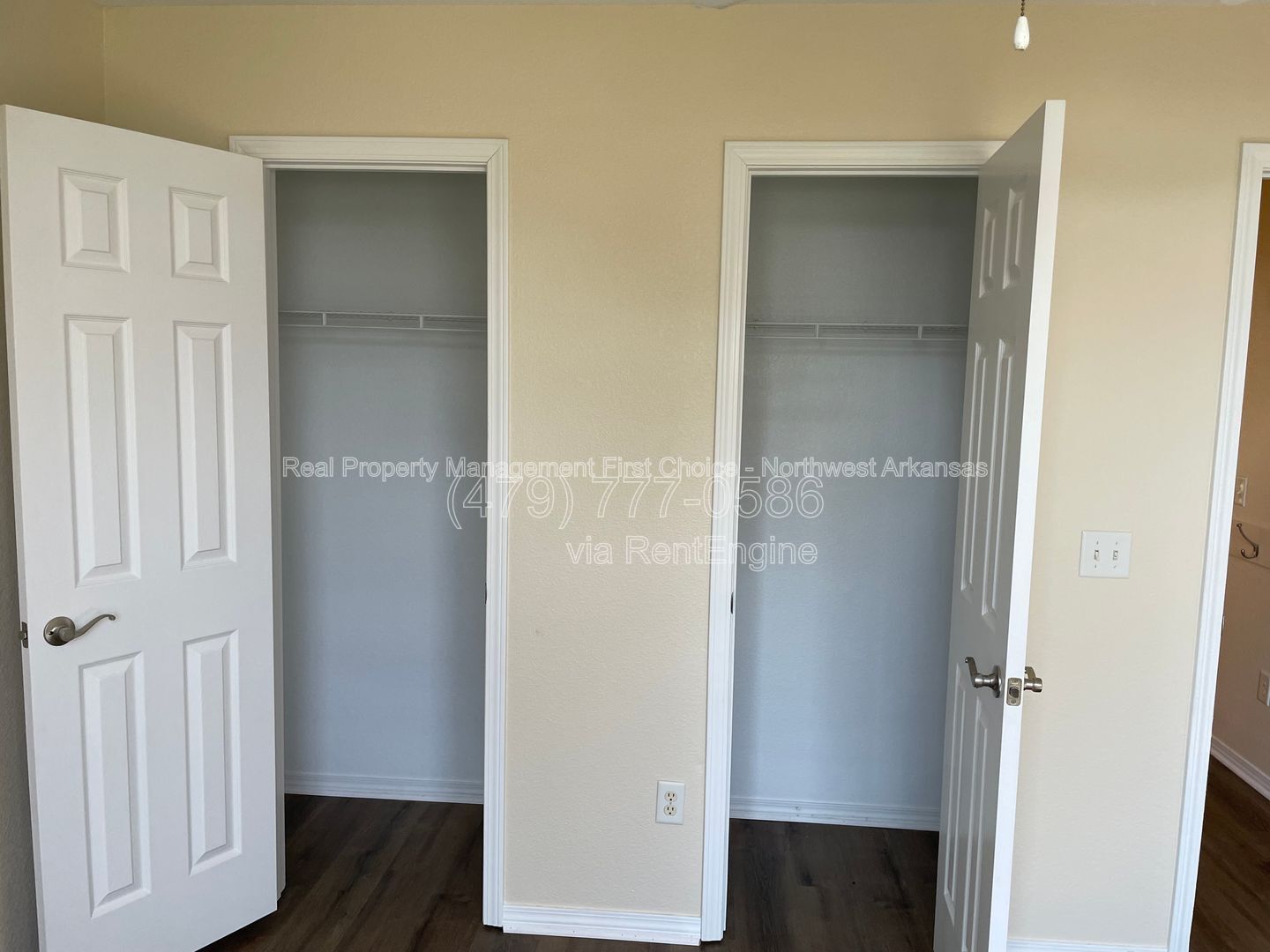 Building Photo - 511 Brookfield Dr