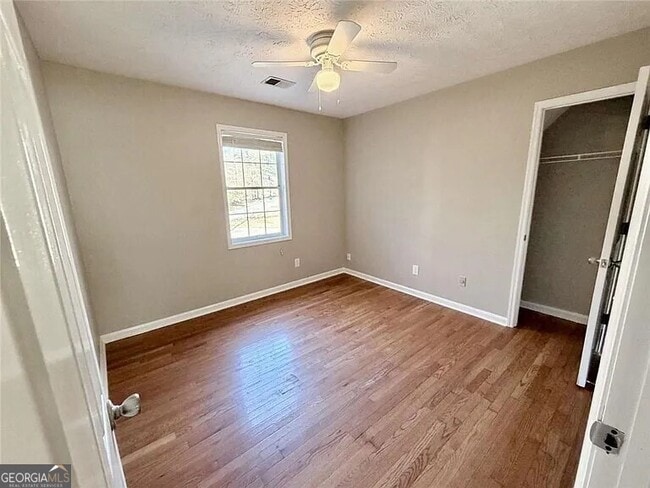 Building Photo - 343 Welton Way