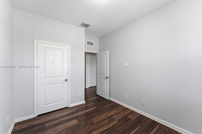 Building Photo - 4032 NW 11th St