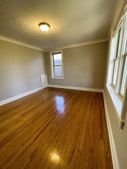 Building Photo - 7203 Dartmouth Ave