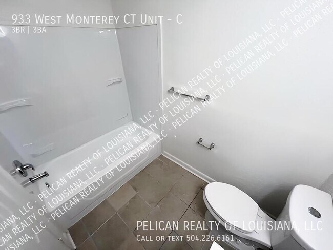 Building Photo - 933 Monterey Ct S