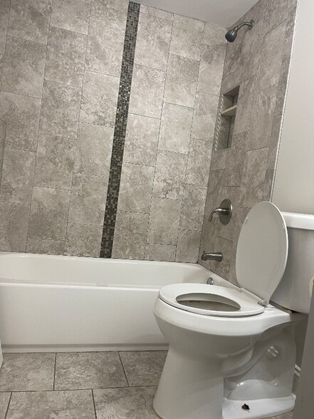 Building Photo - 222 Branch St