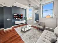 Building Photo - 1401 N 5th St