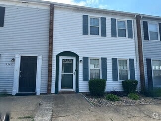 Building Photo - 3-Bedroom Townhome Near Little Creek Naval...