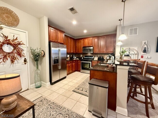 Building Photo - 6209 Brookhaven Court