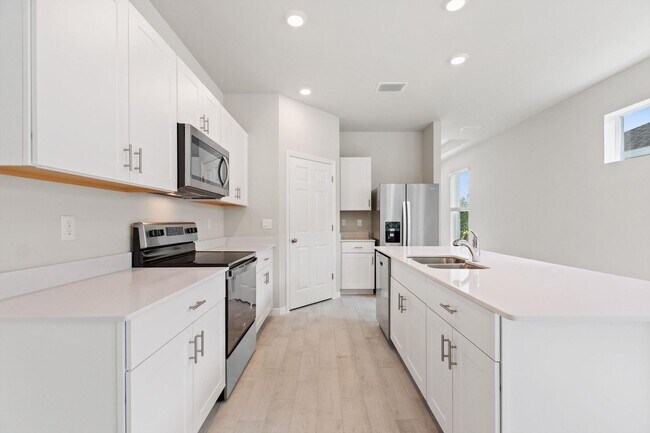 Building Photo - Deposit-Free! Modern, energy efficient hom...