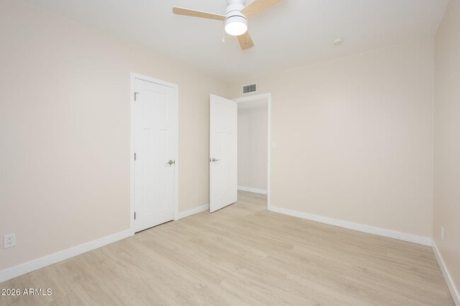 Building Photo - 903 W Missouri Ave