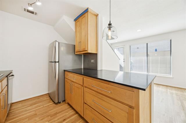 Building Photo - 4320 Cole Ave