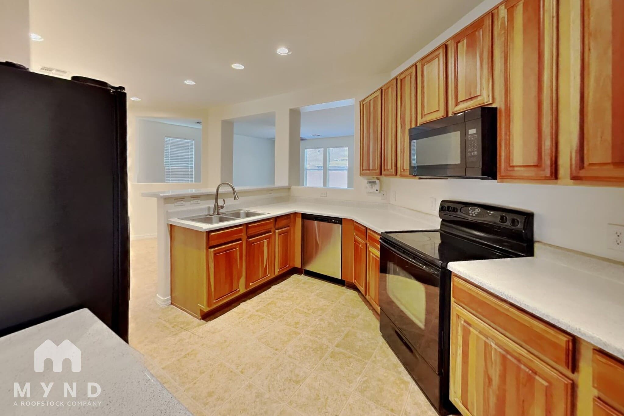 Building Photo - 7056 S GREENEYES Ln