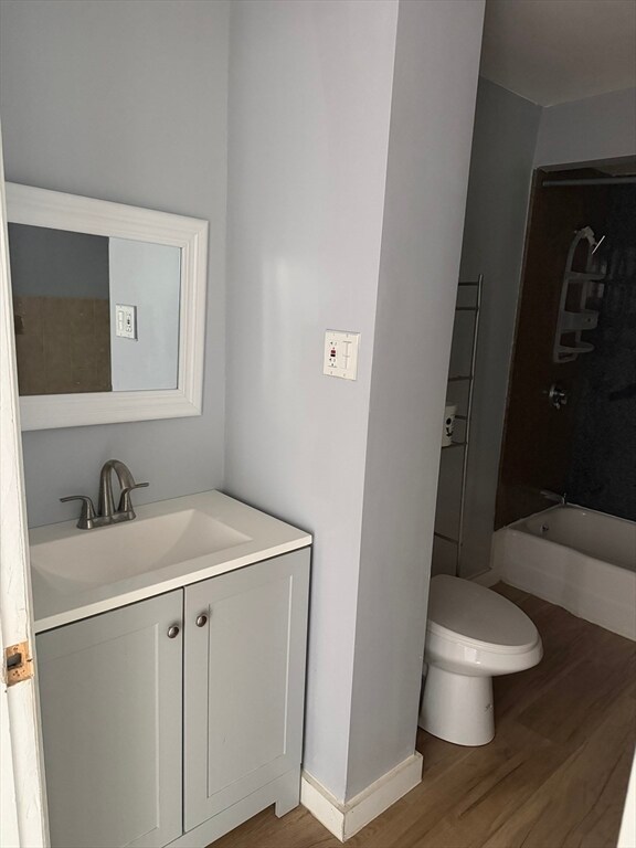 Building Photo - 40 Rogers Ave