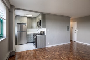 Interior Photo - Maple Gardens
