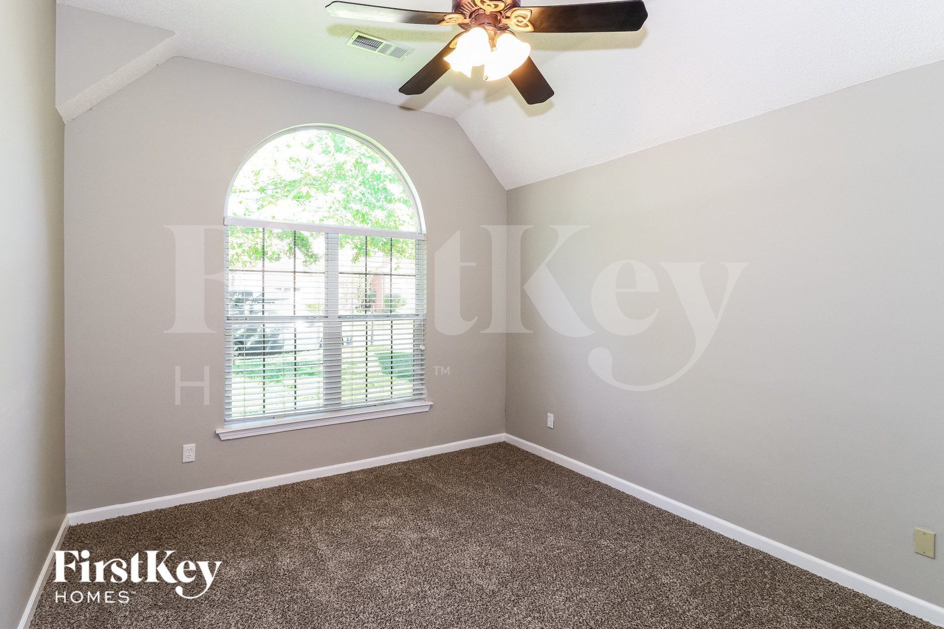 Building Photo - 1615 Farkleberry Dr