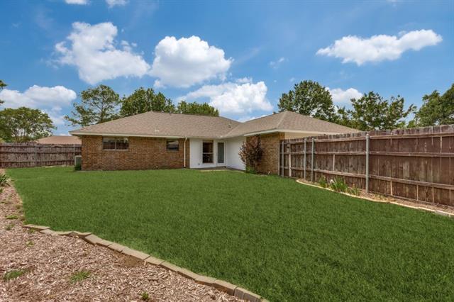 Building Photo - 926 Hillside Ln