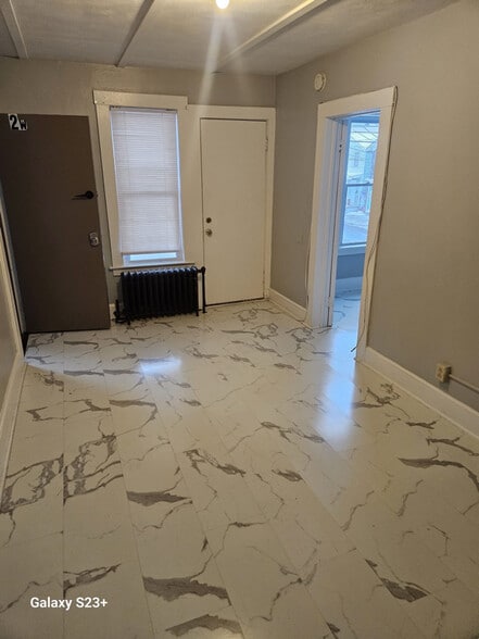 Building Photo - 601 Blandina St