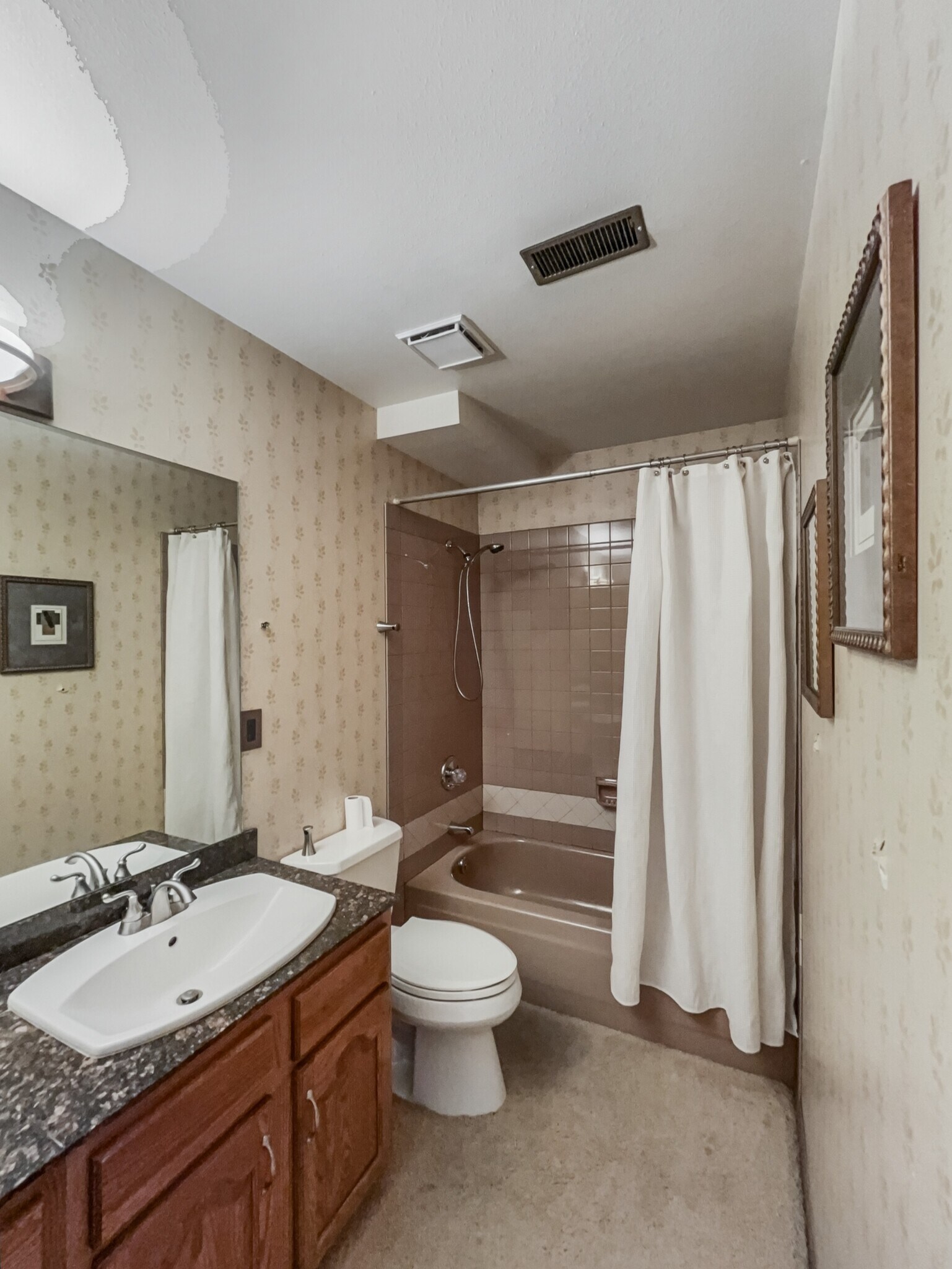 Building Photo - 450 Mesa Vista Ct