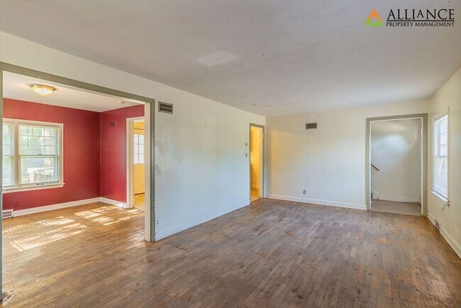 Building Photo - 1857 Anderson Ave