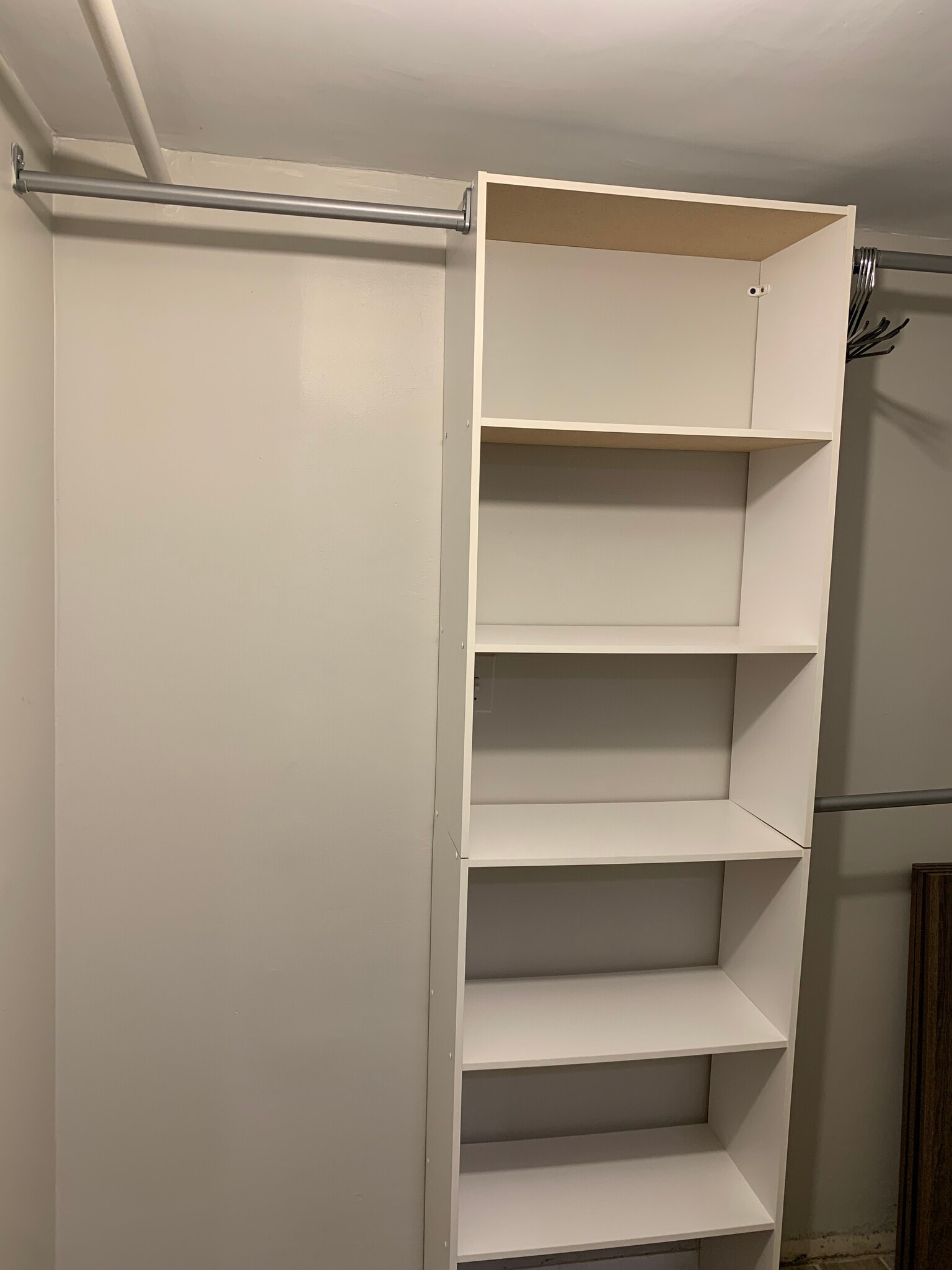 Building Photo - 2122 Kenilworth Ave