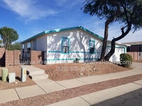 Building Photo - Beautiful 3 Bedroom Manufactured Home in a Gated Community  (I-10/Wilmot)