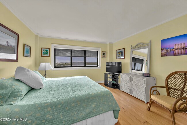Building Photo - 322 Causeway Dr