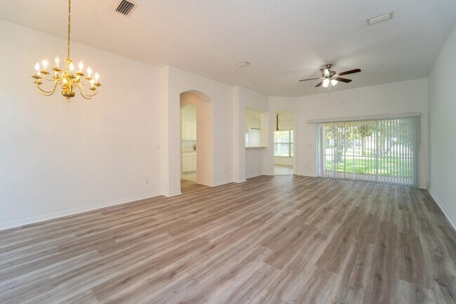 Building Photo - 957 Windward Way