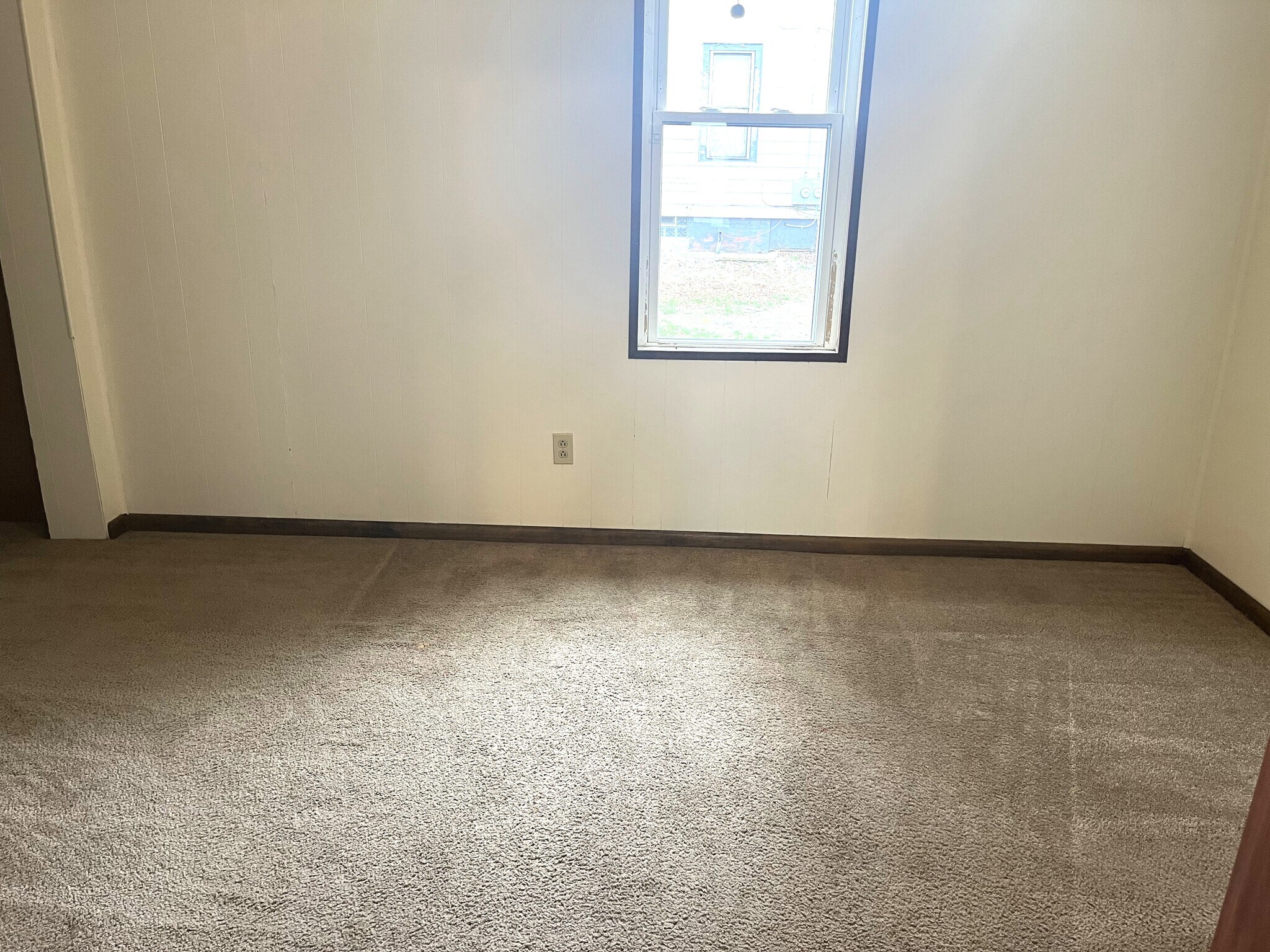 Building Photo - 1605 Chestnut St